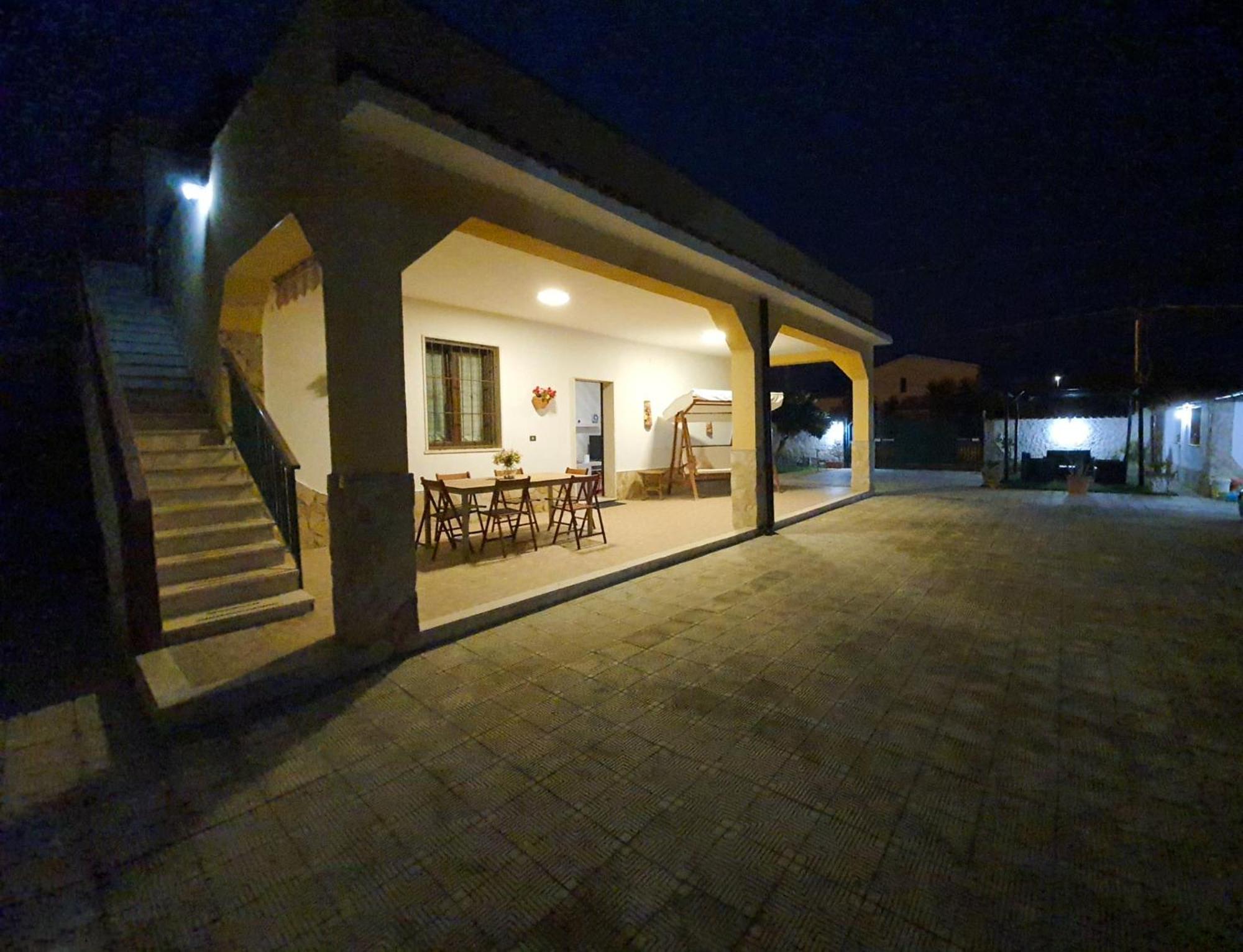 Villa La Sosta - 150M Dal Mare - Patio Privato E Areal Relax Arenella  Bagian luar foto